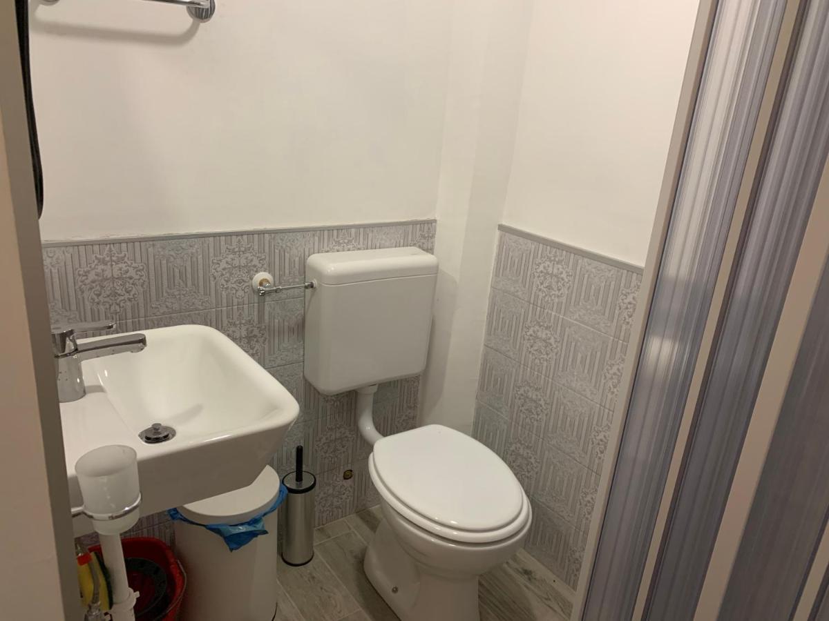 Appartamento La stanza nel Borgo Bologna Esterno foto
